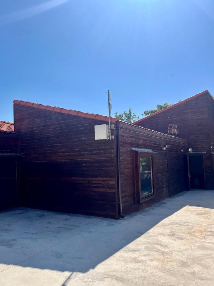 Blesamemucho - Casa Rural Situada En Blesa エクステリア 写真